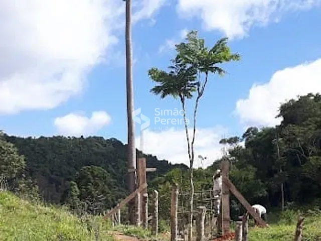 Sítio com 290000m² 3 quartos e 1 banheiro, à venda, no bairro Estrada Fazenda Lage em Lima Duarte
