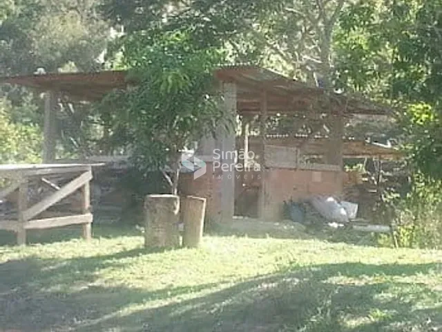 Sítio com 290000m² 3 quartos e 1 banheiro, à venda, no bairro Estrada Fazenda Lage em Lima Duarte