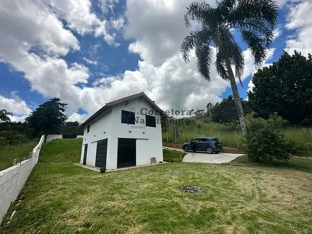 Sítio com 833m² 2 quartos e 1 banheiro, à venda, no bairro Centro em Santa Branca