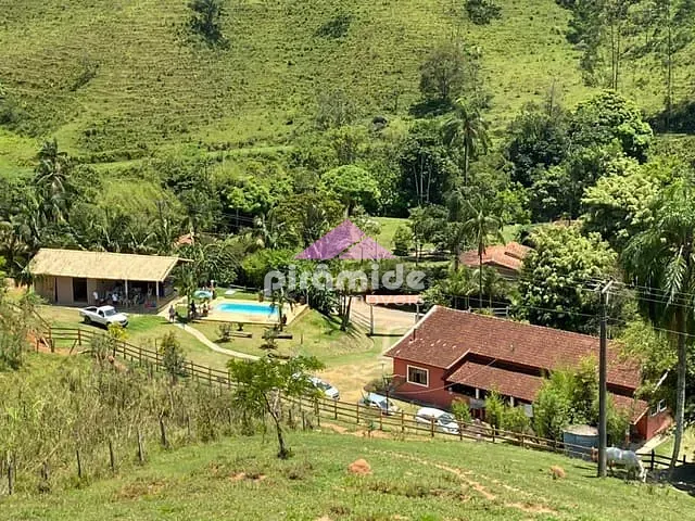 Sítio com 56000m² 5 quartos e 4 banheiros, à venda, no bairro São Francisco Xavier em São José dos Campos