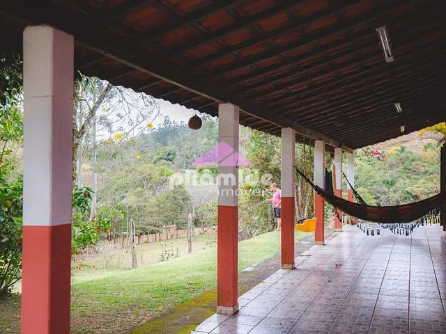 Sítio com 56000m² 5 quartos e 4 banheiros, à venda, no bairro São Francisco Xavier em São José dos Campos