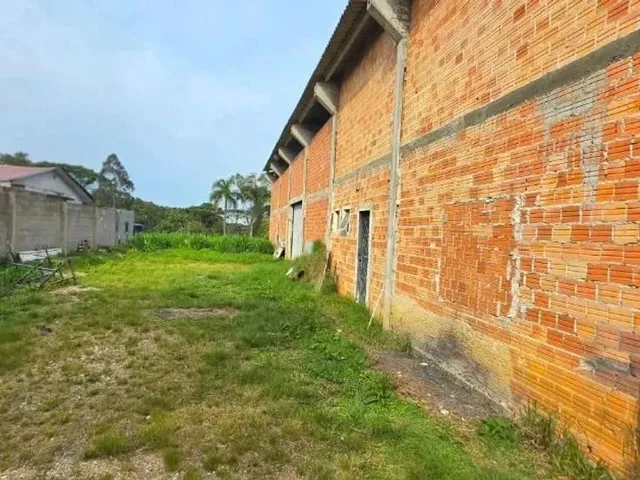 Sítio 1 quarto e 1 banheiro, à venda, no bairro Imbuial em Colombo