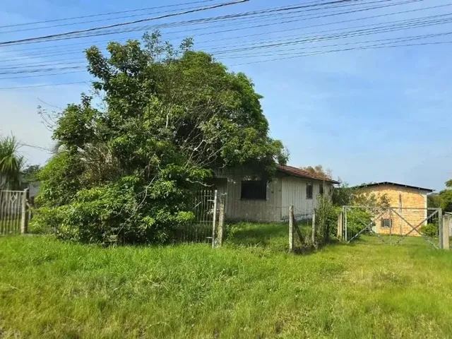 Sítio 1 quarto e 1 banheiro, à venda, no bairro Imbuial em Colombo