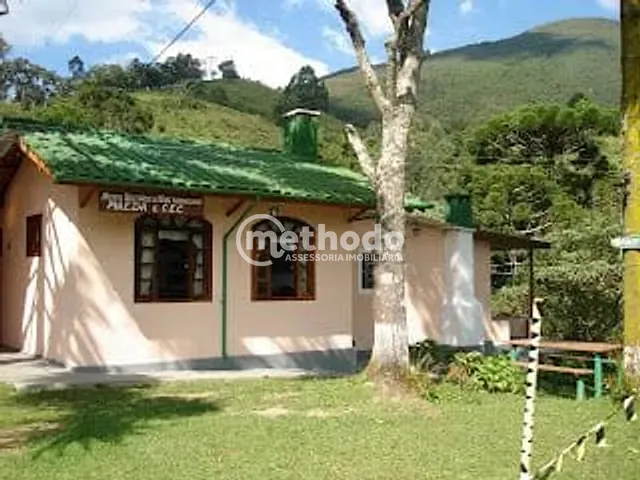 Sítio com 45300m² 11 quartos e 13 banheiros, à venda, no bairro Serra dos Ramos em Marmelópolis