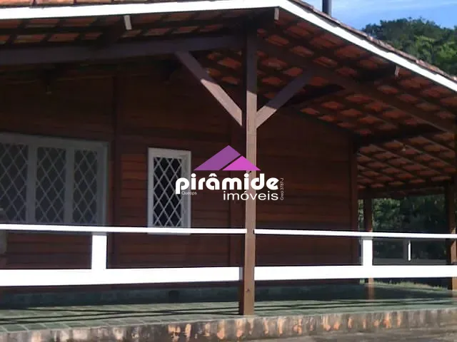Sítio com 353m² 3 quartos e 1 banheiro, à venda, no bairro Santa Clara em Jambeiro