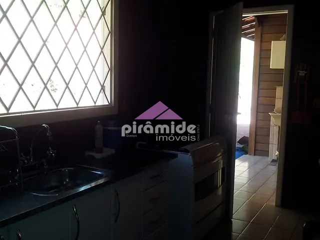 Sítio com 353m² 3 quartos e 1 banheiro, à venda, no bairro Santa Clara em Jambeiro