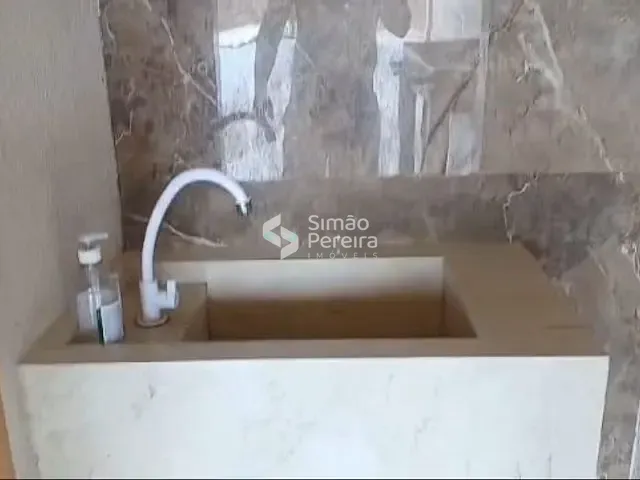Sítio com 720m², à venda, no bairro Penha Longa em Chiador