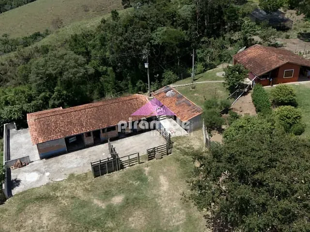 Sítio com 14073200m² 2 quartos e 2 banheiros, à venda, no bairro Bairro do Oriente em Cunha