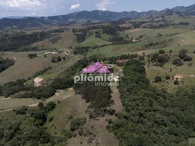 Sítio com 14073200m² 2 quartos e 2 banheiros, à venda, no bairro Bairro do Oriente em Cunha