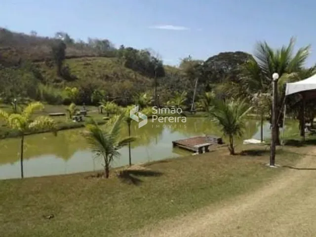 Sítio com 94659m² 3 quartos e 3 banheiros, à venda, no bairro Limoeiro em Paraíba do Sul