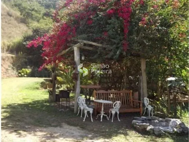 Sítio com 94659m² 3 quartos e 3 banheiros, à venda, no bairro Limoeiro em Paraíba do Sul