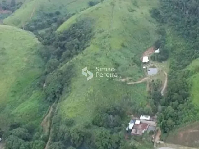Sítio com 94659m² 3 quartos e 3 banheiros, à venda, no bairro Limoeiro em Paraíba do Sul