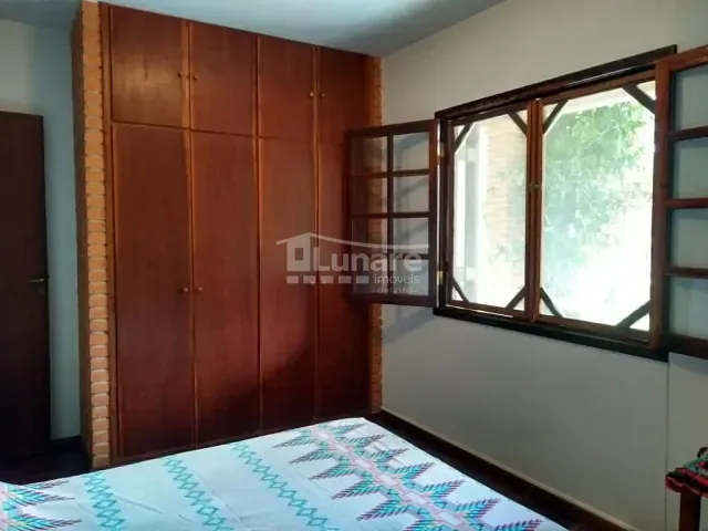 Sítio com 72600m² 4 quartos e 2 banheiros, à venda, no bairro Quatinga em Mogi das Cruzes