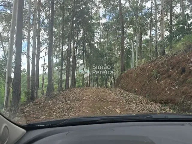 Sítio com 50000m² 4 quartos e 3 banheiros, à venda, no bairro Torreões em Juiz de Fora