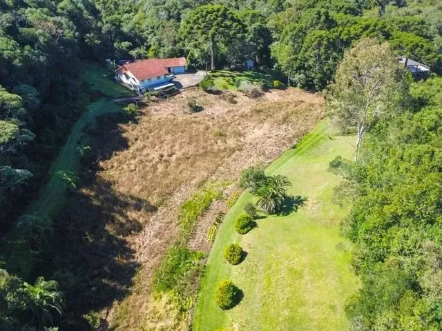 Sítio 4 quartos e 2 banheiros, à venda, no bairro Juruqui em Almirante Tamandaré