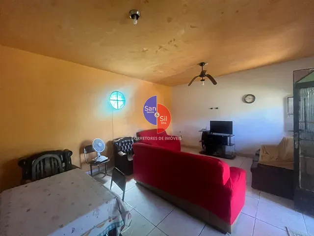 Sítio com 10000m² 2 quartos e 2 banheiros, à venda, no bairro Vale das Pedrinhas em Guapimirim