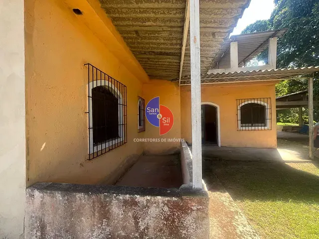 Sítio com 10000m² 2 quartos e 2 banheiros, à venda, no bairro Vale das Pedrinhas em Guapimirim