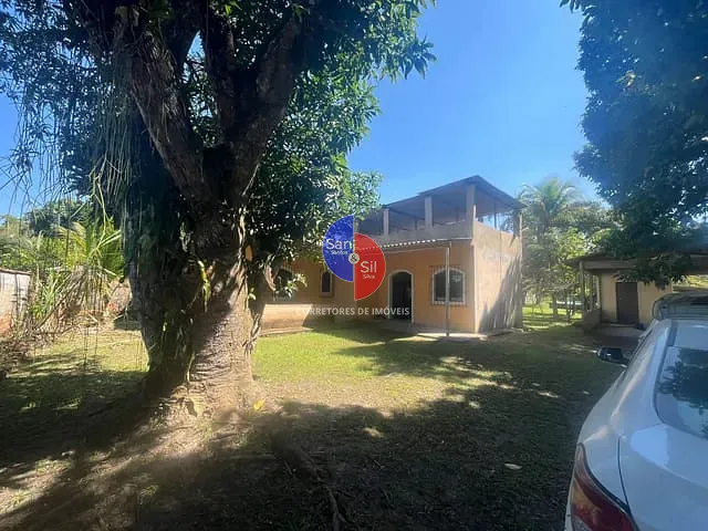 Sítio com 10000m² 2 quartos e 2 banheiros, à venda, no bairro Vale das Pedrinhas em Guapimirim