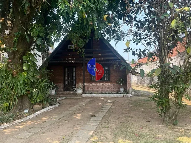 Sítio com 1450m² 3 quartos e 4 banheiros, à venda, no bairro Quinta Mariana em Guapimirim