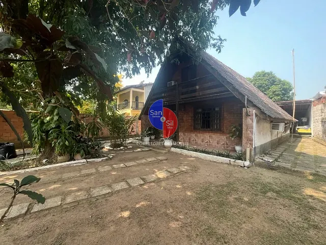 Sítio com 1450m² 3 quartos e 4 banheiros, à venda, no bairro Quinta Mariana em Guapimirim