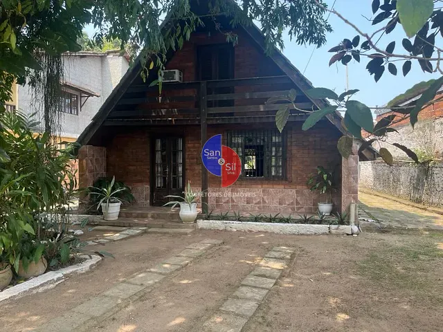 Sítio com 1450m² 3 quartos e 4 banheiros, à venda, no bairro Quinta Mariana em Guapimirim