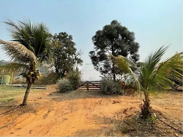 Sítio com 149798m² 3 quartos e 2 banheiros, à venda, no bairro Jardim Pederneiras em Mogi Mirim