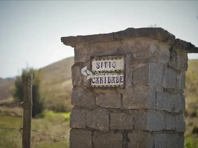 Sítio com 860000m² 3 quartos e 4 banheiros, à venda, no bairro Barão do Retiro em Juiz de Fora