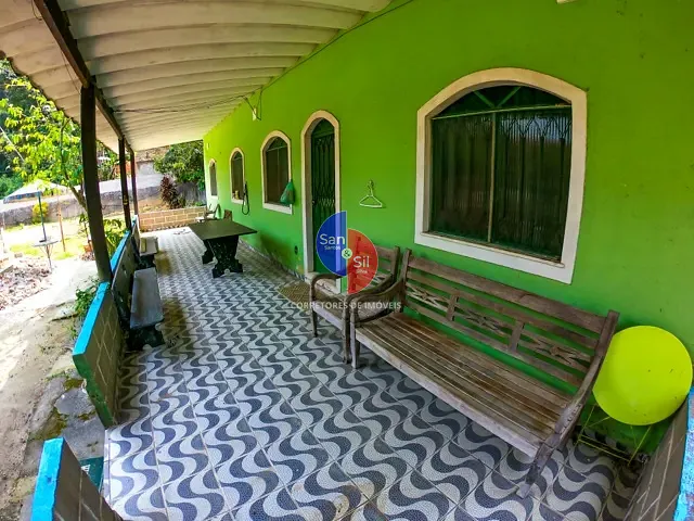 Sítio com 2000m² 3 quartos e 1 banheiro, à venda, no bairro Cidade do Cinema (Praia de Mauá) em Magé