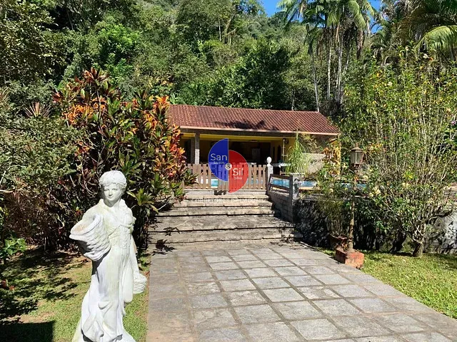 Sítio com 6000m² 5 quartos e 1 banheiro, à venda, no bairro Parque Silvestre em Guapimirim