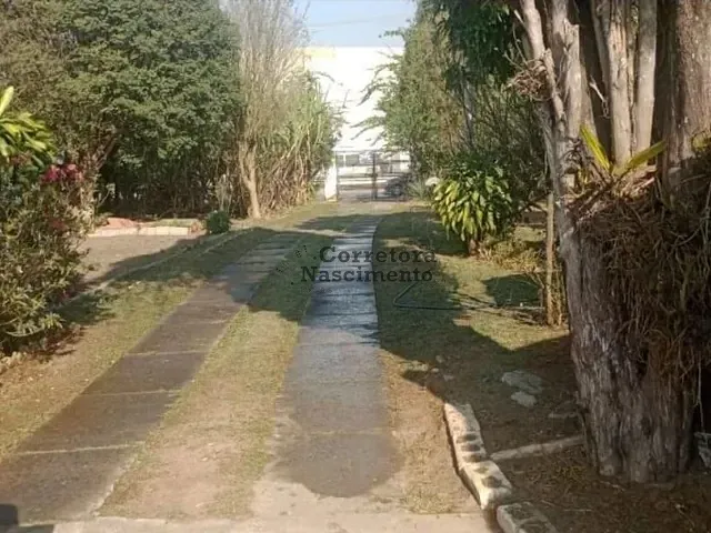 Sítio com 2248m², à venda, no bairro Bandeira Branca em Jacareí