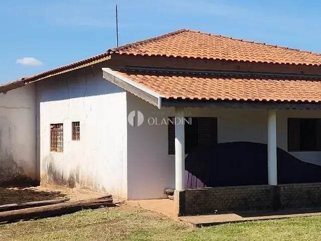 Sítio com 38506m² 3 quartos e 2 banheiros, à venda, no bairro Área Rural de Artur Nogueira em Artur Nogueira