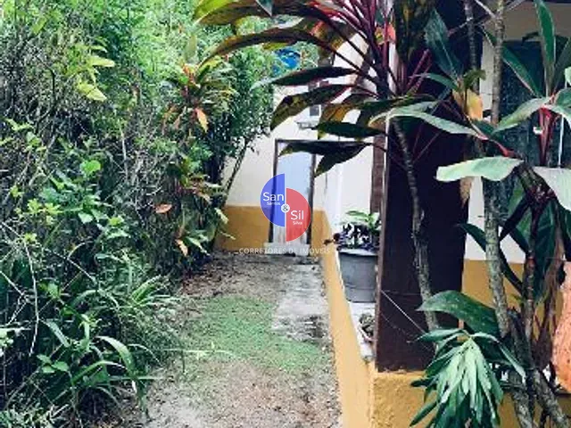 Sítio com 900m² 3 quartos e 1 banheiro, à venda, no bairro Baía Branca  (Praia de Mauá) em Magé