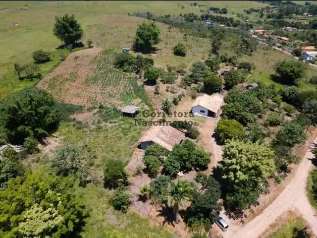 Sítio com 24000m², à venda, no bairro Roseirinha em Caçapava