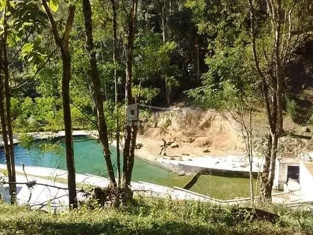 Sítio com 60000m² 4 quartos e 3 banheiros, à venda, no bairro Taiaçupeba em Mogi das Cruzes