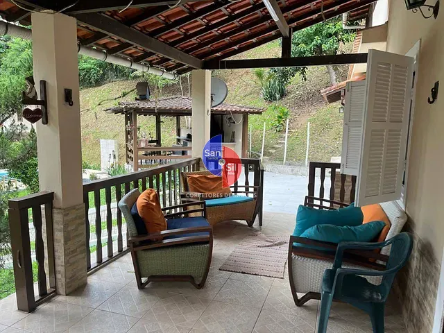 Sítio com 5000m² 7 quartos e 4 banheiros, à venda, no bairro Cadetes Fabres em Guapimirim