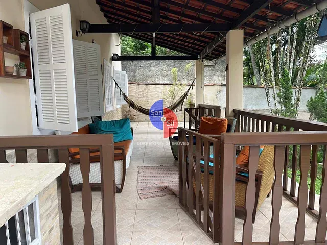 Sítio com 5000m² 7 quartos e 4 banheiros, à venda, no bairro Cadetes Fabres em Guapimirim