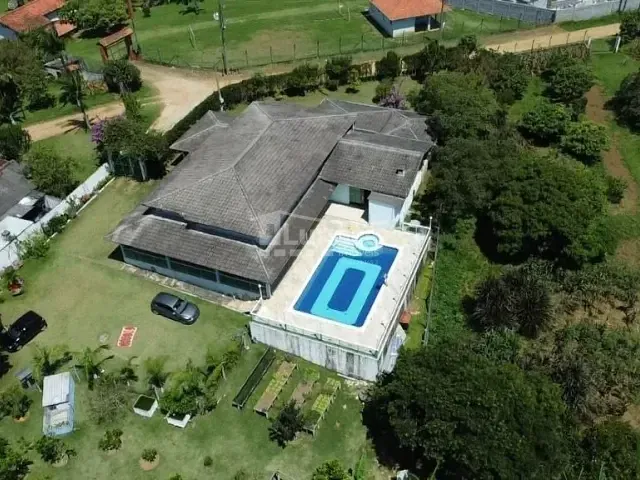 Sítio com 20000m² 4 quartos e 5 banheiros, à venda, no bairro Taiacupeba em Mogi das Cruzes
