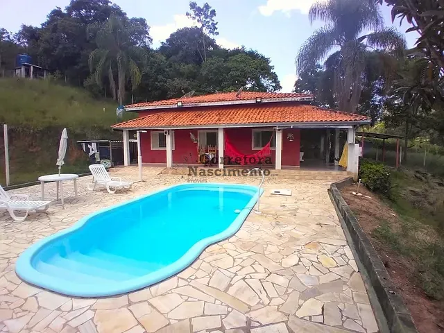 Sítio com 5000m² 3 quartos e 2 banheiros, à venda, no bairro Chácaras Rurais de Guararema em Jacareí