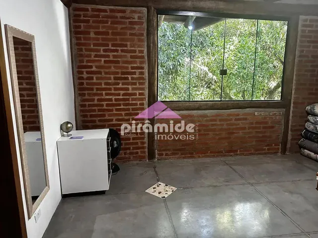Sítio com 3000m² 3 quartos e 6 banheiros, para alugar, no bairro Cantagalo em Caraguatatuba