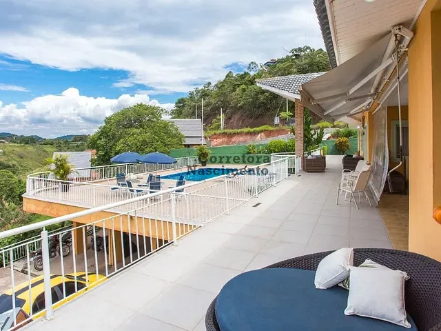 Sítio com 8000m² 5 quartos e 7 banheiros, à venda, no bairro Canto das Águas em Jacareí