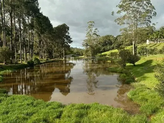 Sítio com 390000m² 6 quartos e 7 banheiros, à venda, no bairro Vila Moraes em Mogi das Cruzes