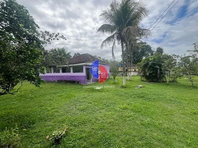 Sítio 2 quartos e 2 banheiros, à venda, no bairro Vale das Pedrinhas em Guapimirim