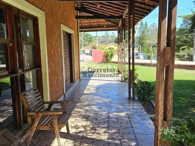 Sítio com 2315m² 8 quartos e 4 banheiros, à venda, no bairro Condomínio Lagoinha em Jacareí