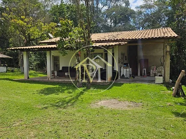Sítio com 24000m² 3 quartos e 3 banheiros, à venda, no bairro Jardim Tatiana em Sorocaba
