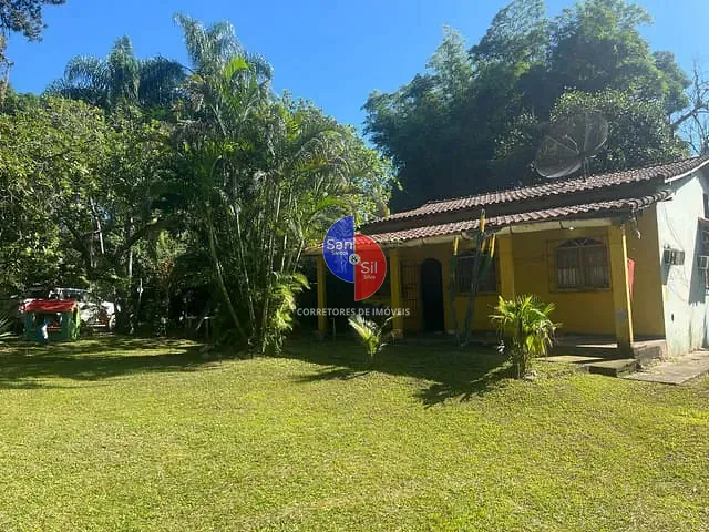 Sítio com 10000m² 2 quartos e 1 banheiro, à venda, no bairro Nova Marília em Guapimirim