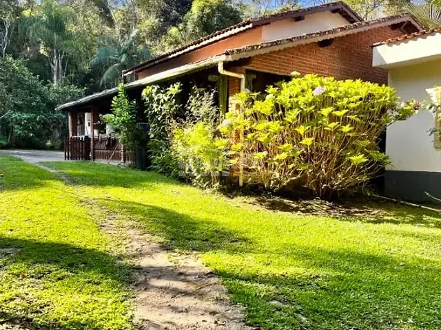 Sítio com 20000m² 4 quartos e 5 banheiros, à venda, no bairro Taiacupeba em Mogi das Cruzes