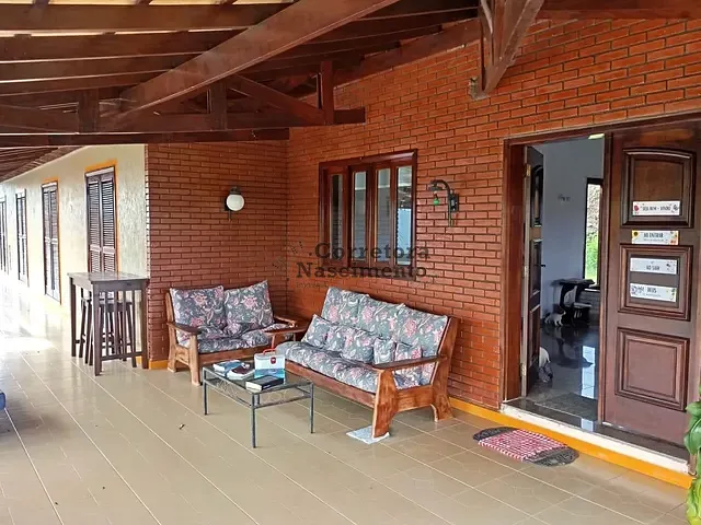 Sítio com 3190m² 5 quartos e 2 banheiros, à venda, no bairro Chácaras Condomínio Recanto Pássaros II em Jacareí
