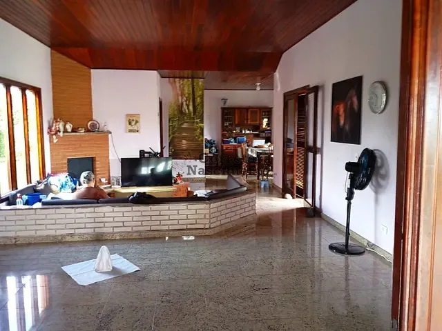 Sítio com 3190m² 5 quartos e 2 banheiros, à venda, no bairro Chácaras Condomínio Recanto Pássaros II em Jacareí
