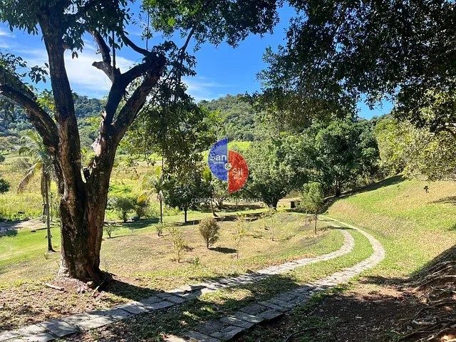 Sítio com 383575m² 3 quartos e 4 banheiros, à venda, no bairro Parada Modelo em Guapimirim