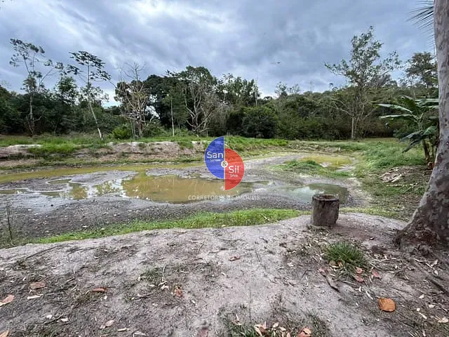 Sítio com 21230m² 3 quartos e 3 banheiros, à venda, no bairro Vale das Pedrinhas em Guapimirim